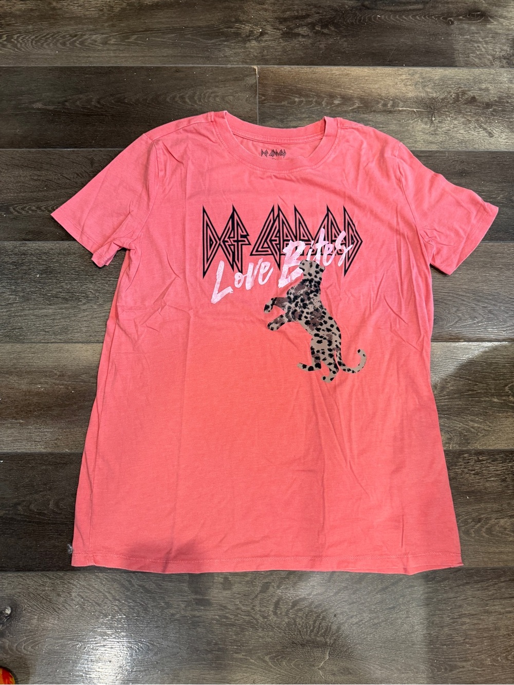 Maurice’s Pink 'Love Bites' Def Leppard Oversized Graphic T‑Shirt